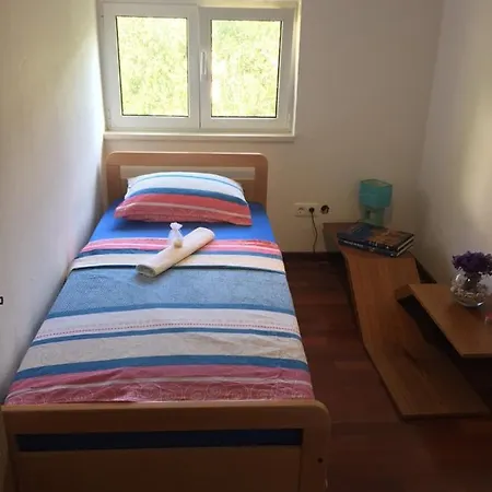 Seaside House Arbanija, Ciovo - 11738 בית נופש טרוגיר